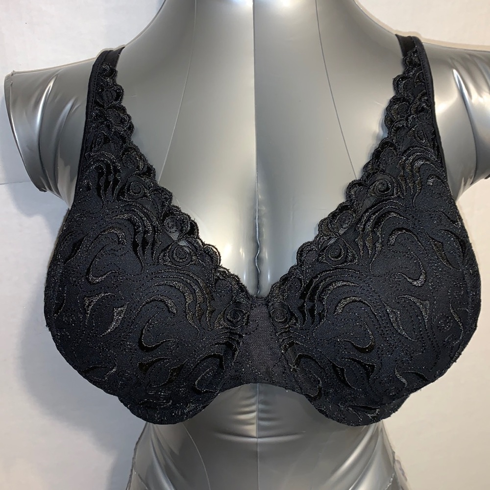 Soft formed underwire lace bra 38DD clcl
